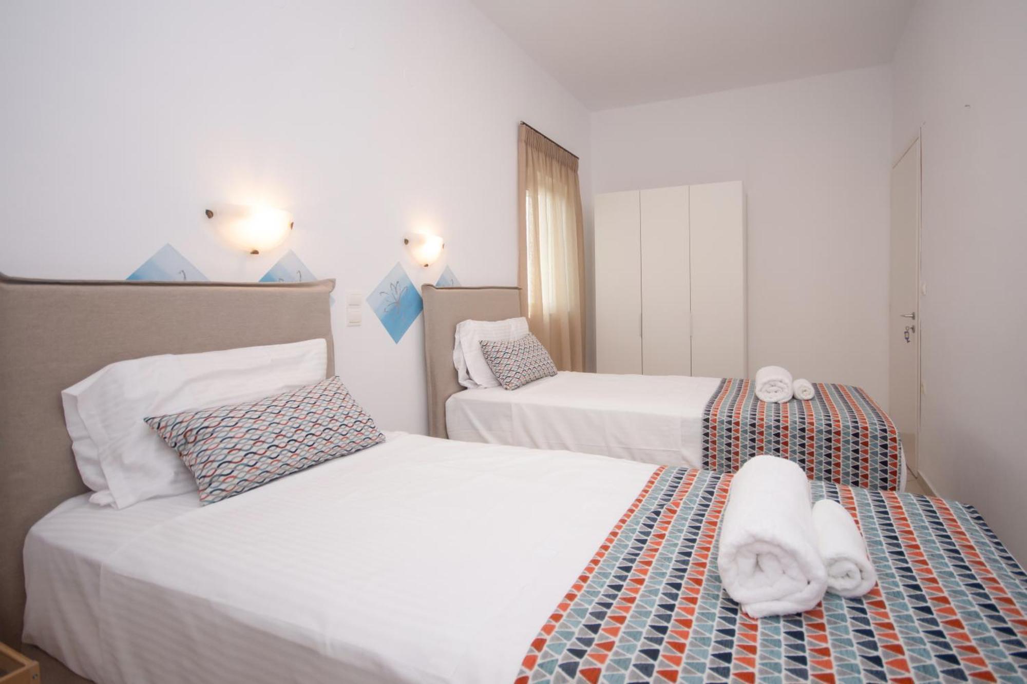 Infinity Wellness Boutique Hotel Afrata Ngoại thất bức ảnh